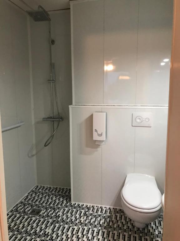 Koupelna v ubytování Hôtel le Rohu