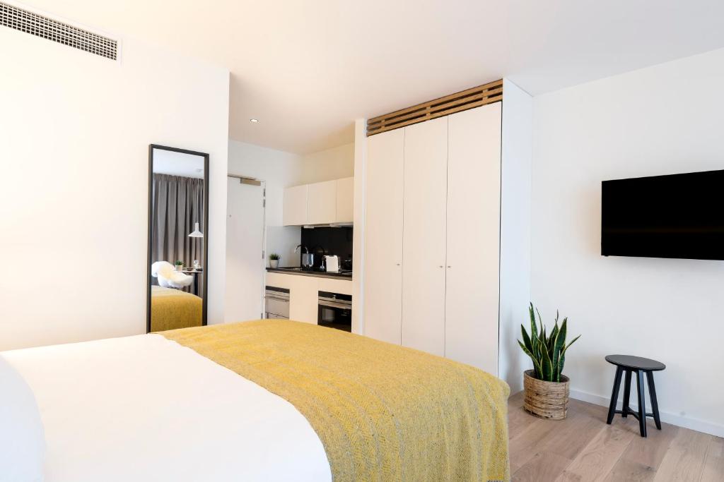 PREMIER SUITES Antwerp - Resim 42