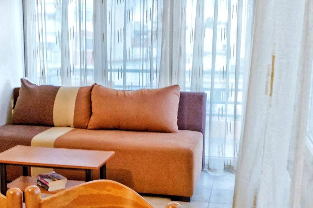 Nice & Quiet Apartment in Best Area - 10