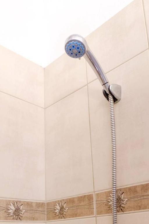 Nice & Quiet Apartment in Best Area - 11