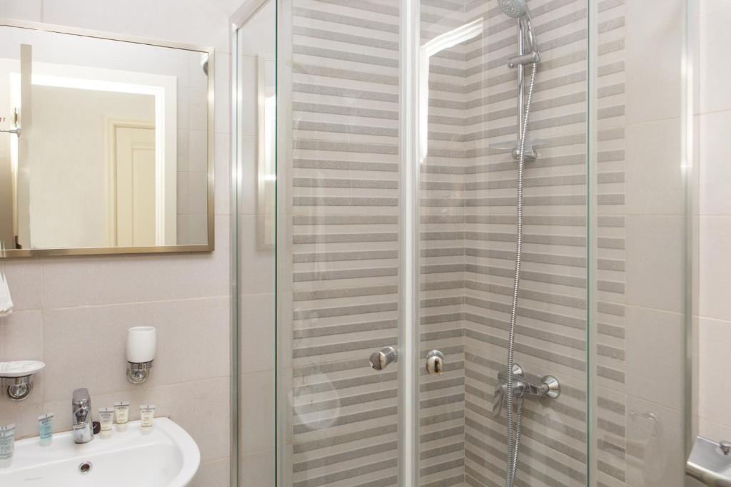Koupelna v ubytování Hotel Arc Tbilisi