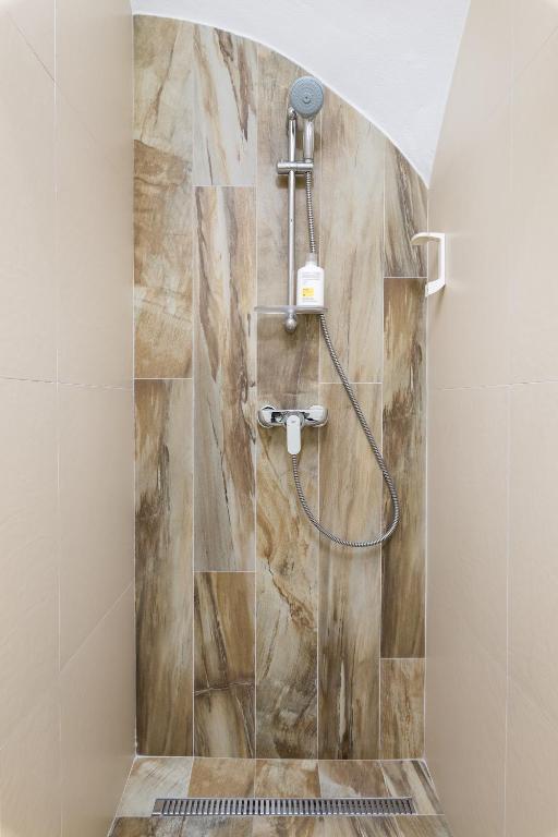 Blumenhaus Sibiu - Resim 30