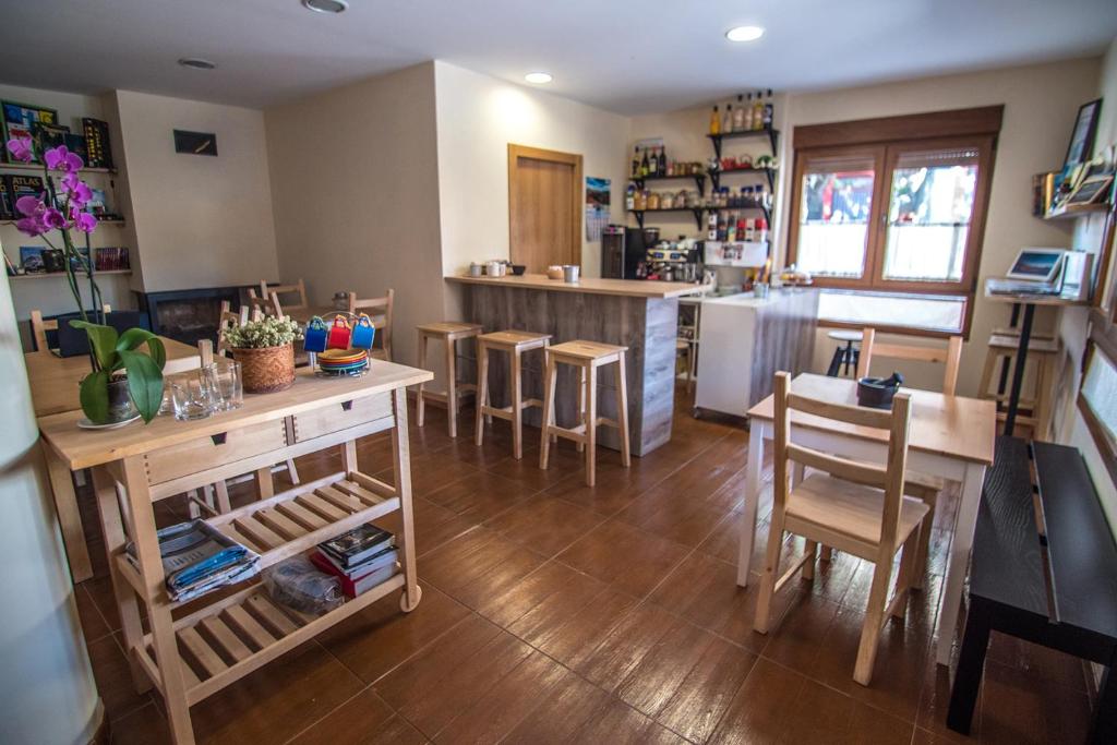 Kuchyň nebo kuchyňský kout v ubytování Albergue de Prioro