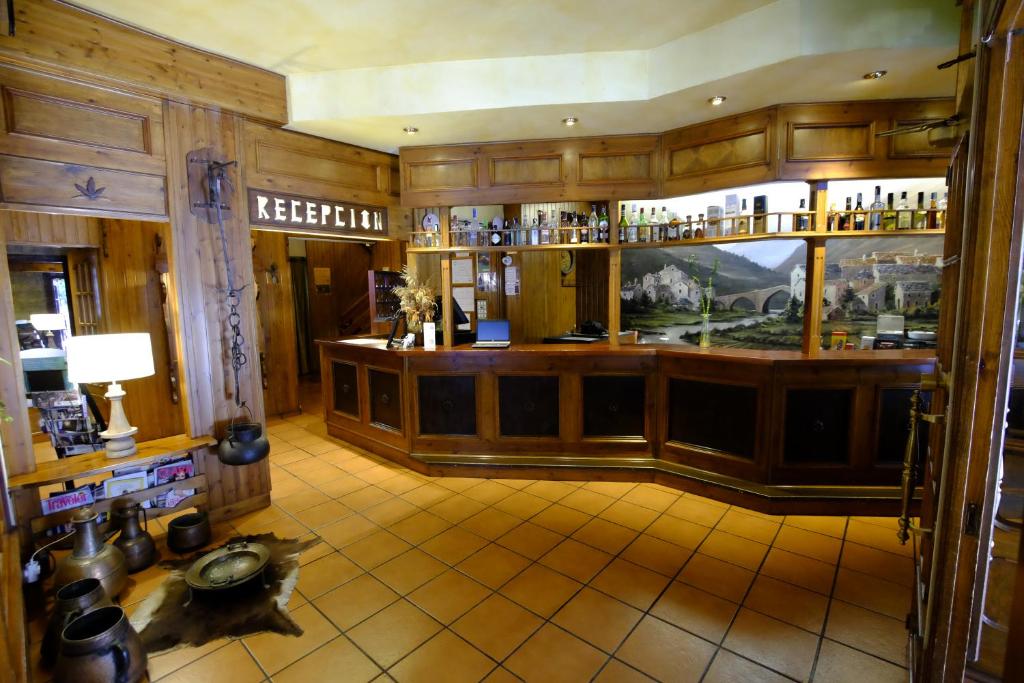 Lounge nebo bar v ubytování Hotel Pradas Ordesa