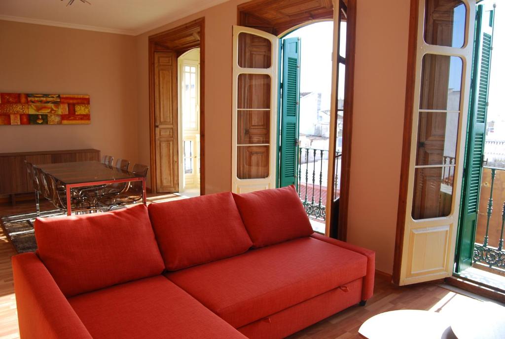 Booking.com: Sunny Cervantes, bright and nice apartement ...