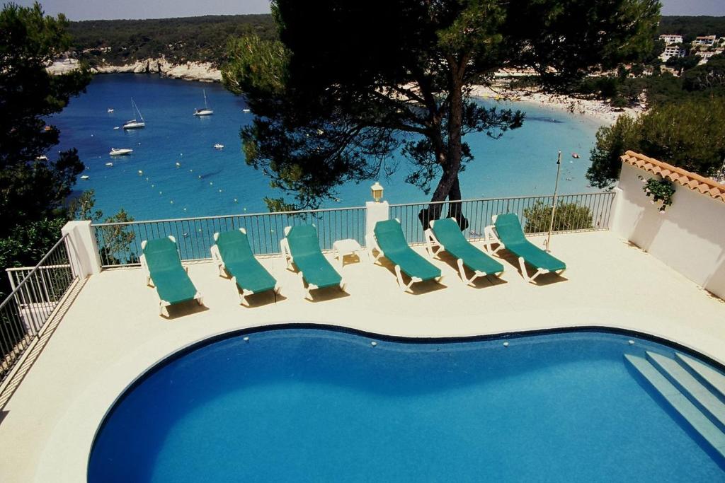 Cala Galdana Villa Sleeps 8 Pool WiFi (Испания Кала Галдана ...