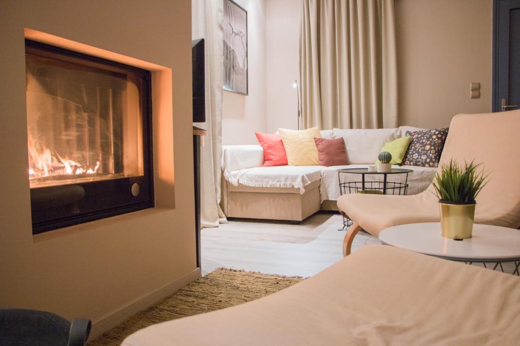 Un lugar para sentarse en Luxurious House with backyard