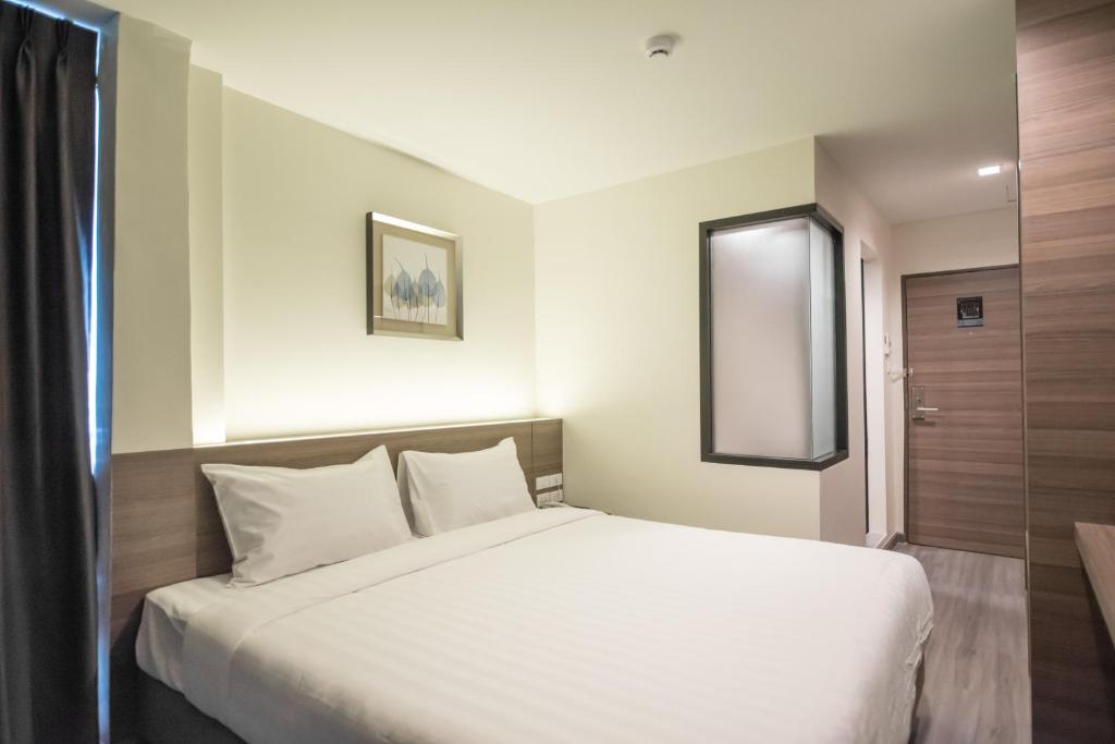 Sovereign Group Hotel at Pratunam - Resim 40