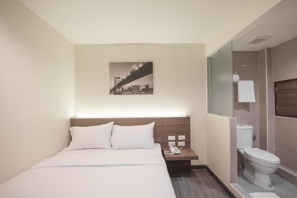 Sovereign Group Hotel at Pratunam - Resim 6