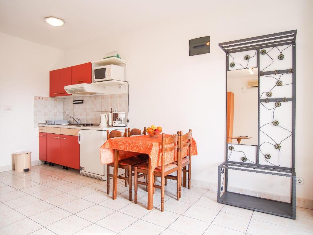 Kuchyň nebo kuchyňský kout v ubytování Apartments Dirk