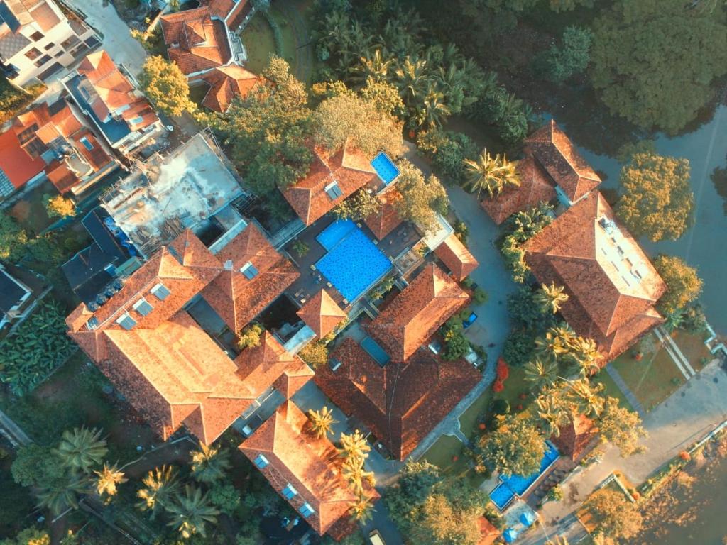Letecký snímek ubytování Serendip Stone Hotel and Bungalow