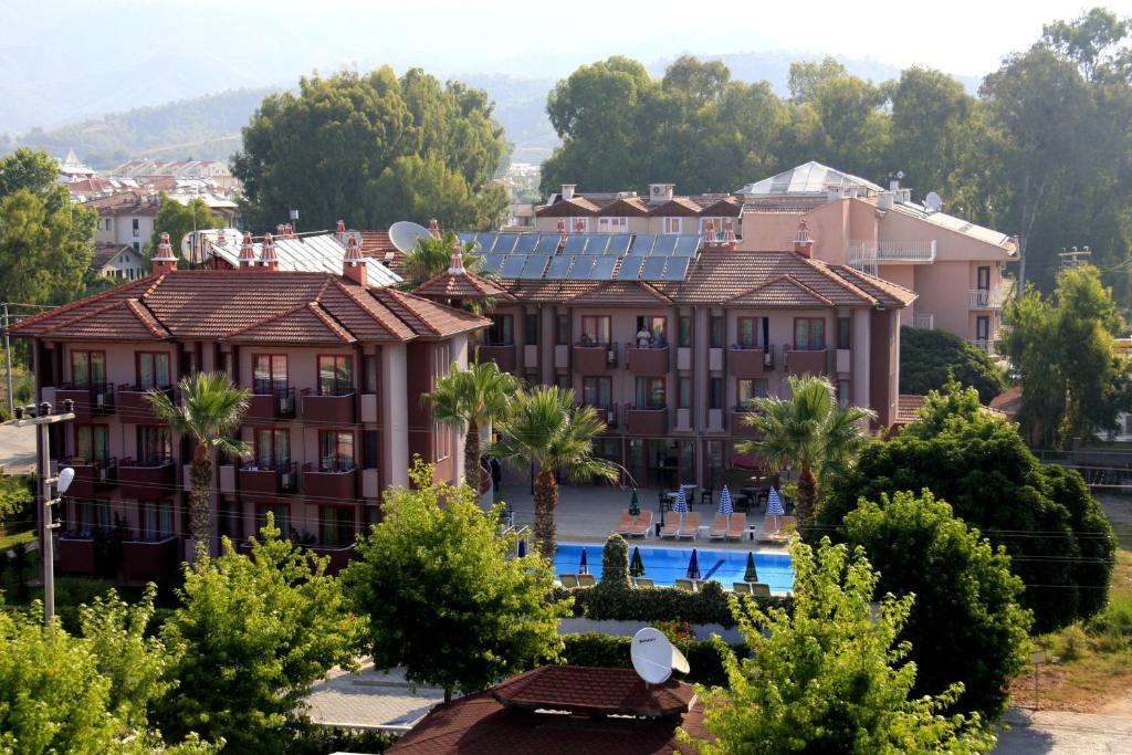 Bazén v ubytování Mendos Garden Exclusive Hotel Fethiye nebo v jeho okolí