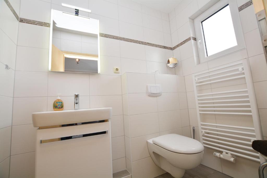 Hotel-Pension Anjo - Einzelzimmer Mit Balkon