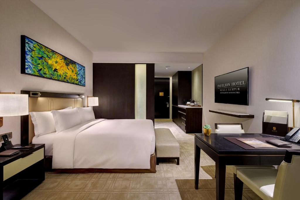 TV a/nebo společenská místnost v ubytování Pavilion Hotel Kuala Lumpur Managed by Banyan Tree