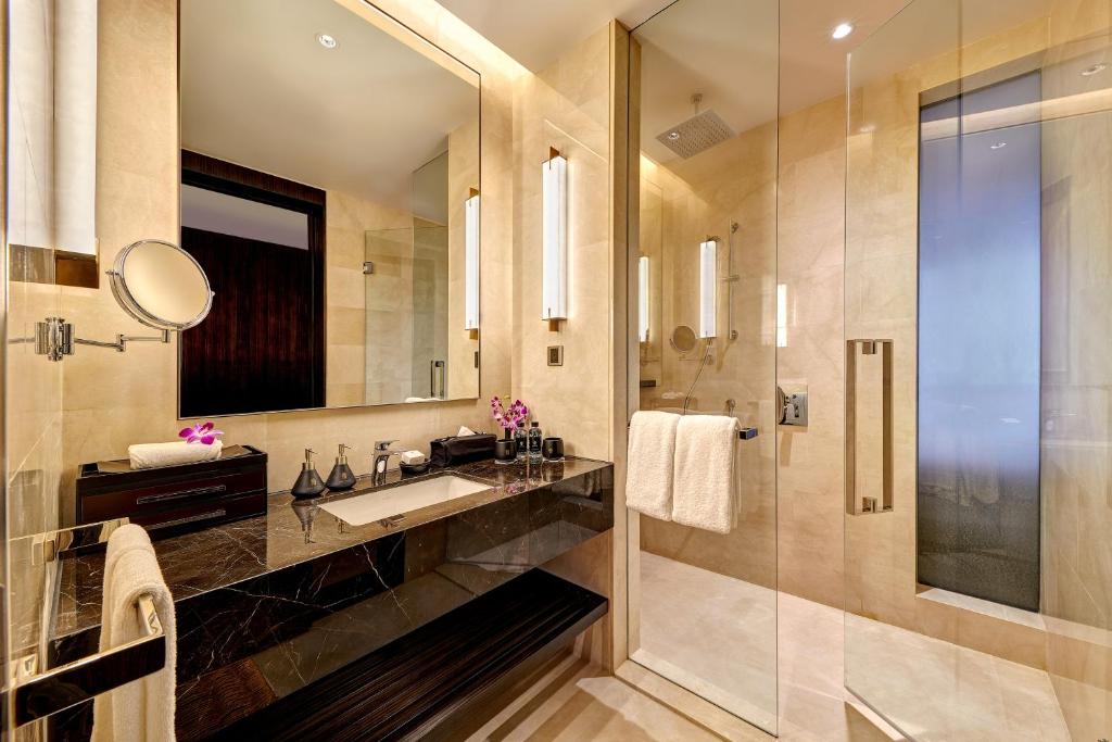 Koupelna v ubytování Pavilion Hotel Kuala Lumpur Managed by Banyan Tree