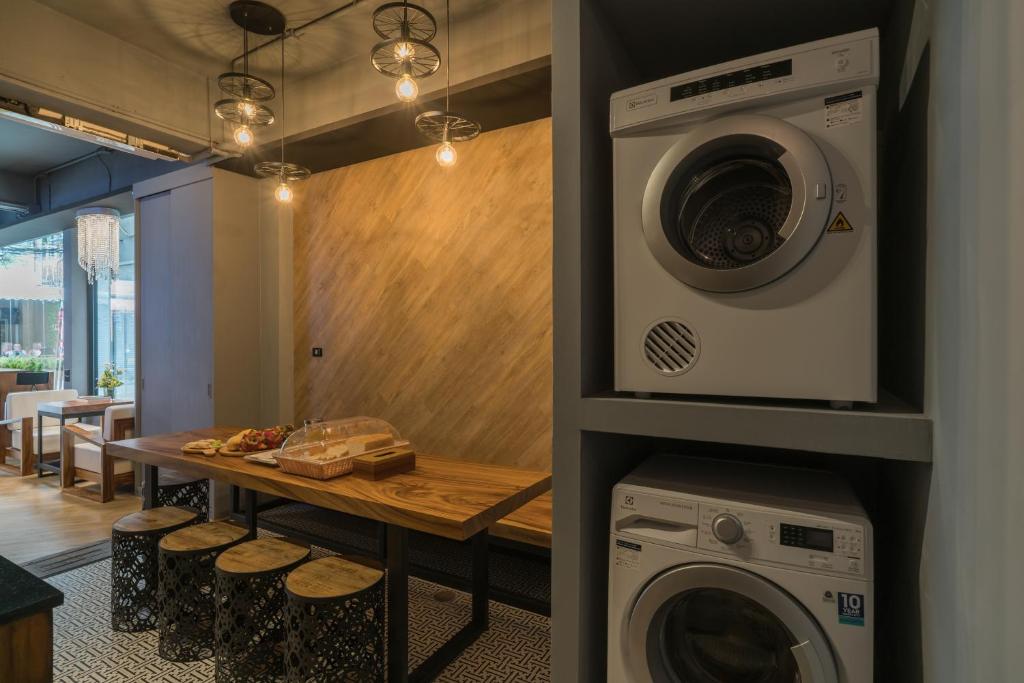 Fotografie z fotogalerie ubytování Sleep Box Patong Hostel v destinaci Pláž Patong