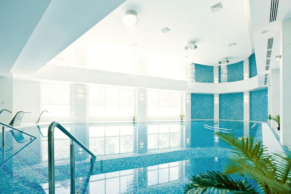 Bazén v ubytování Mirage Medspa Hotel nebo v jeho okolí