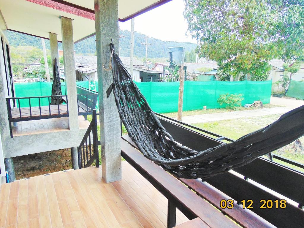 Patio nebo venkovní prostory v ubytování Lanta Amara Resort