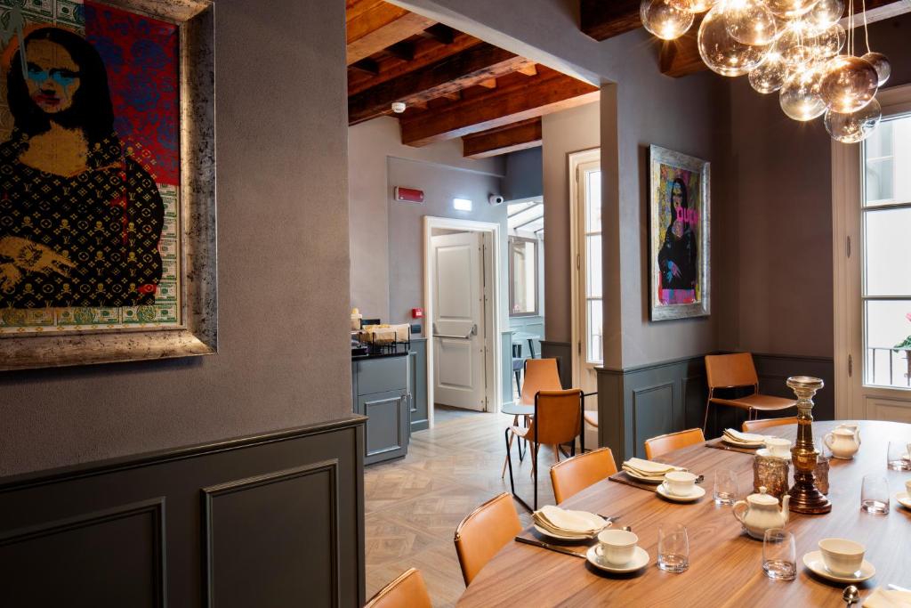 The Frame Hotel - Resim 23