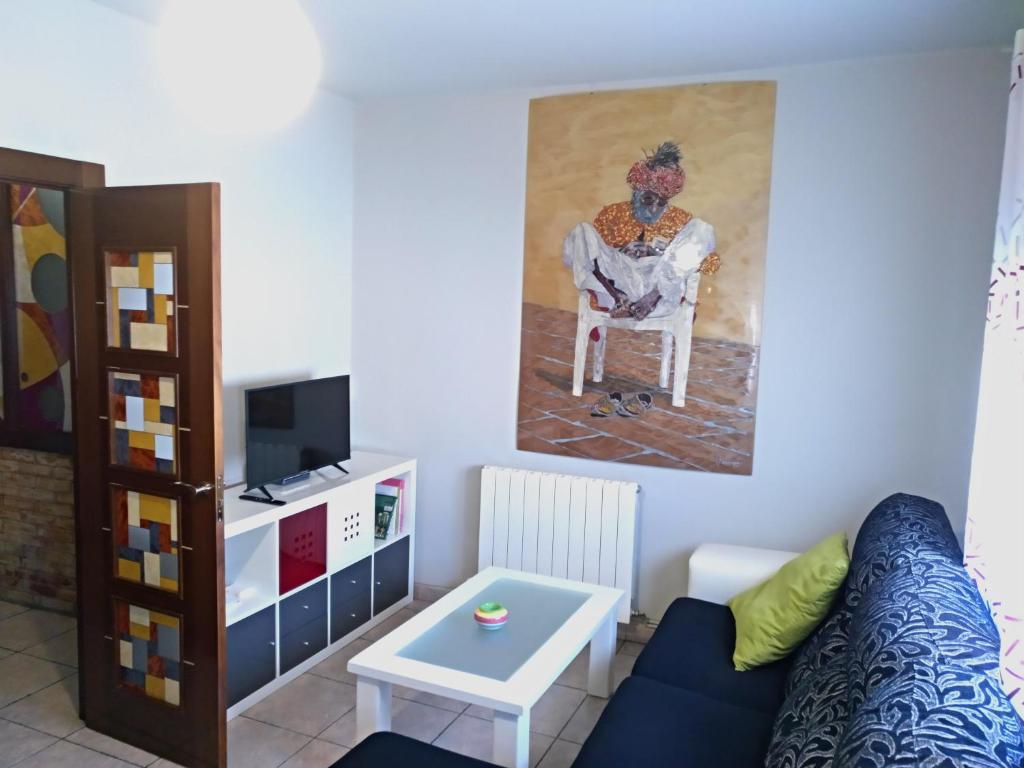 TV a/nebo společenská místnost v ubytování Piso La Torre