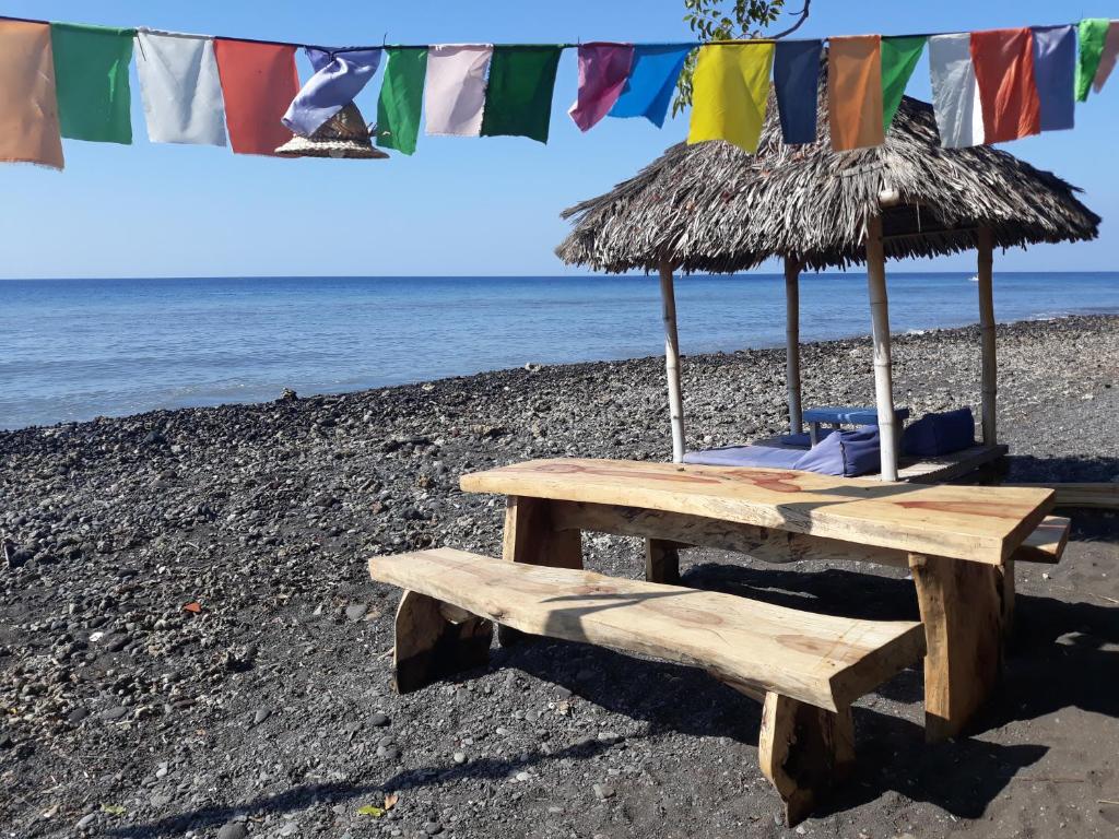 Foto de la galería de Barracuda Beach Hostel en Amed