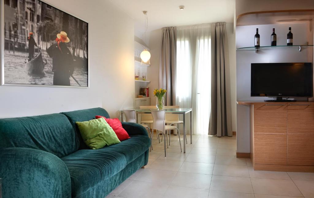 TV a/nebo společenská místnost v ubytování Elite Hotel & Spa