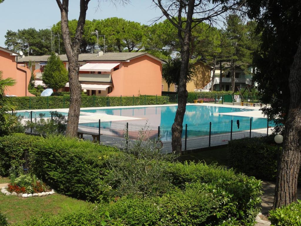 Бассейн в Villaggio azzurro bibione или поблизости