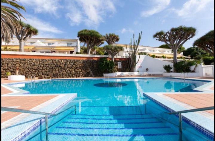 Bazén v ubytování PURA VIDA nebo v jeho okolí