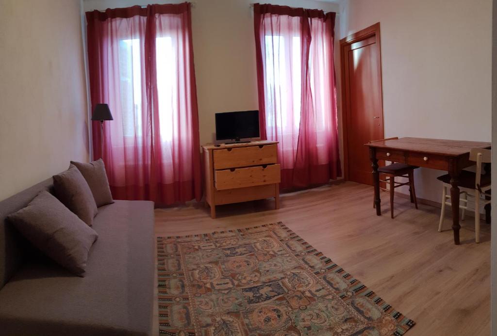 TV a/nebo společenská místnost v ubytování Casa Rafut
