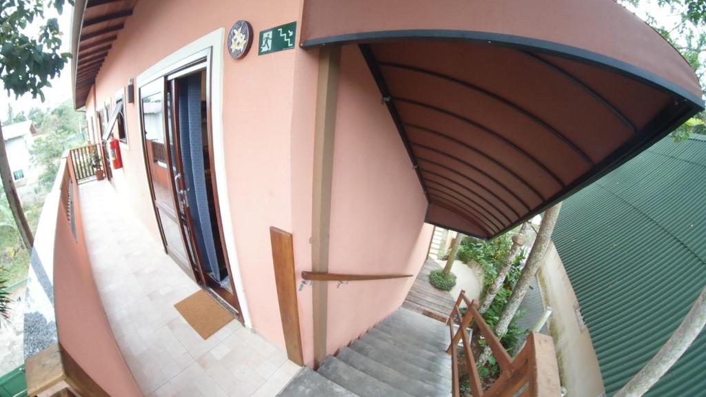  Chalés Recanto Leões de Ouro