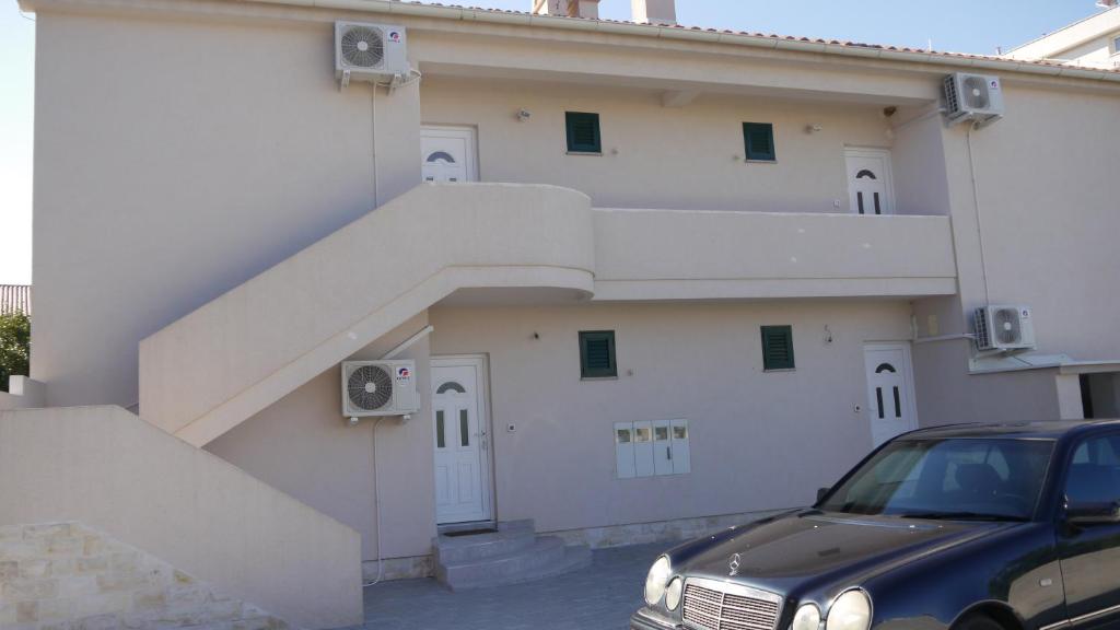 Budova, kde se apartmán nachází