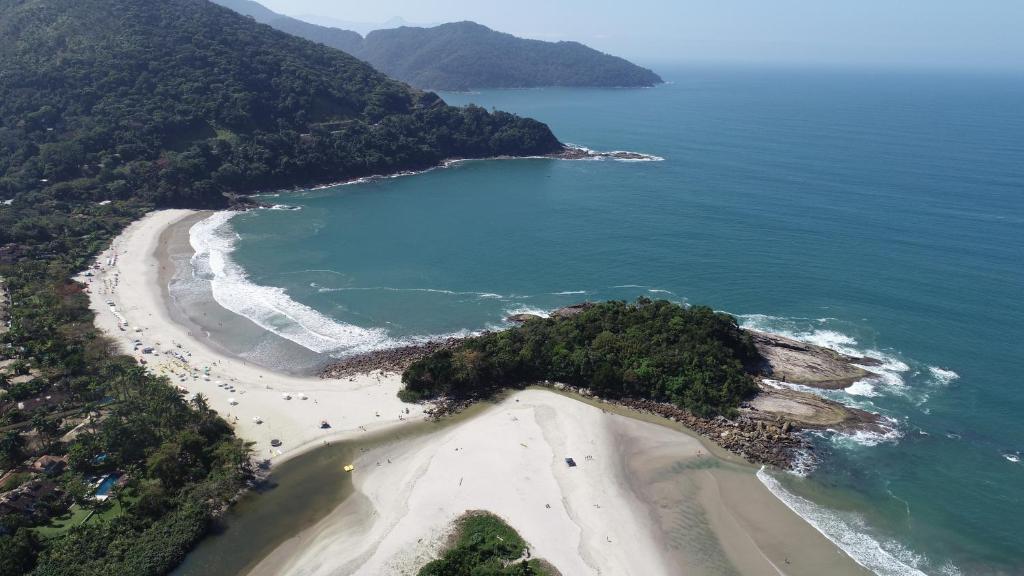  Pousada Camburioca