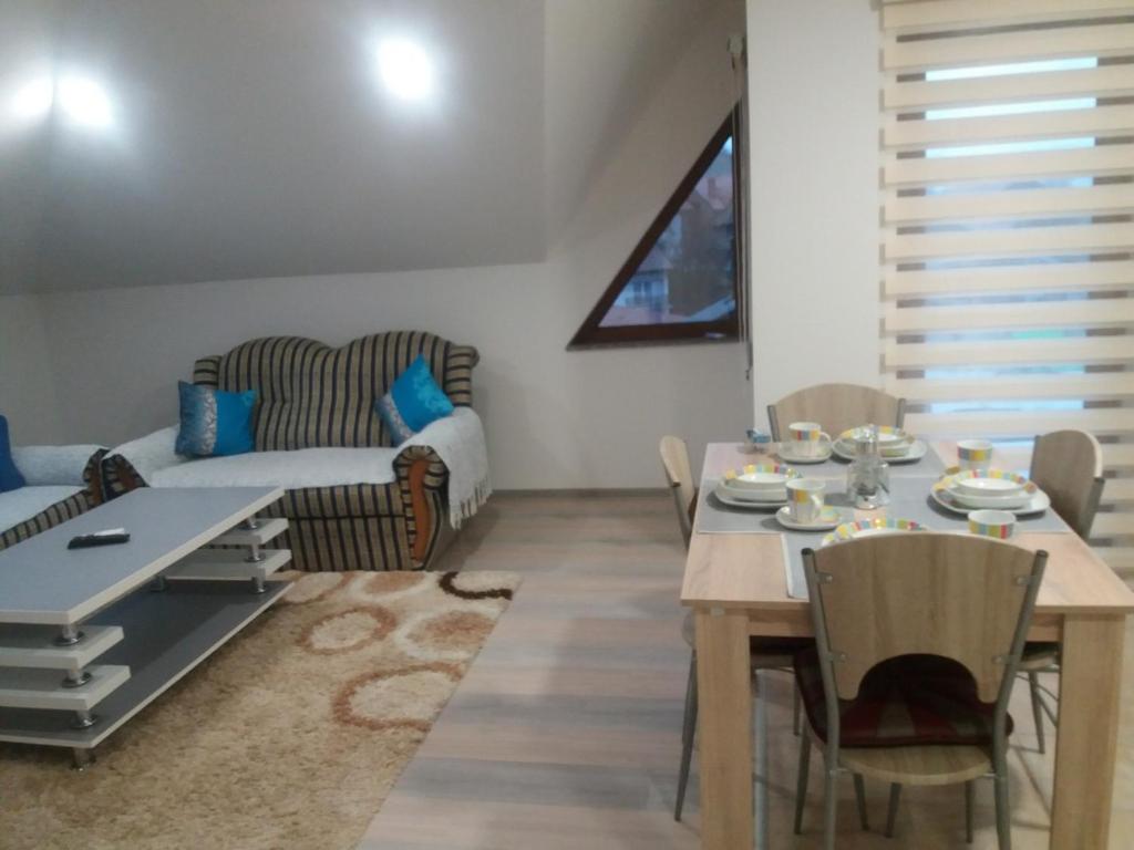 Edo - Appartamento Con Balcone