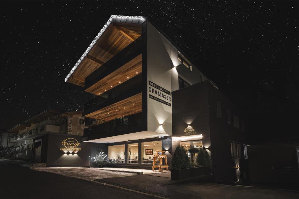 Budova, v ktorej sa apartmánový hotel nachádza