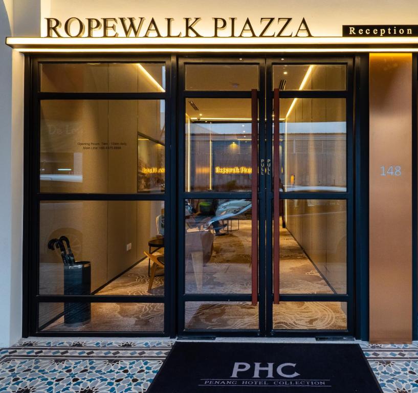 喬治市的住宿－Ropewalk Piazza Hotel by PHC，相簿中的一張相片