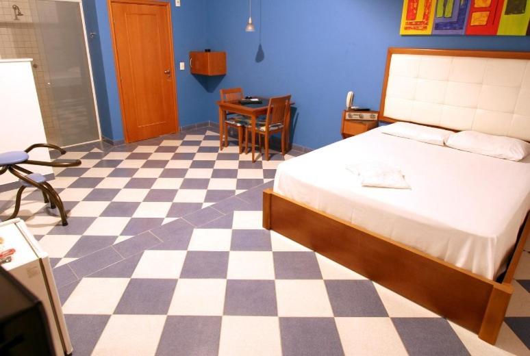  Liverpool Hotel & Motel