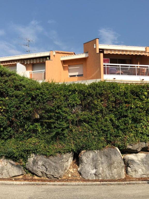 Appartement T2 dans résidence calme avec piscine