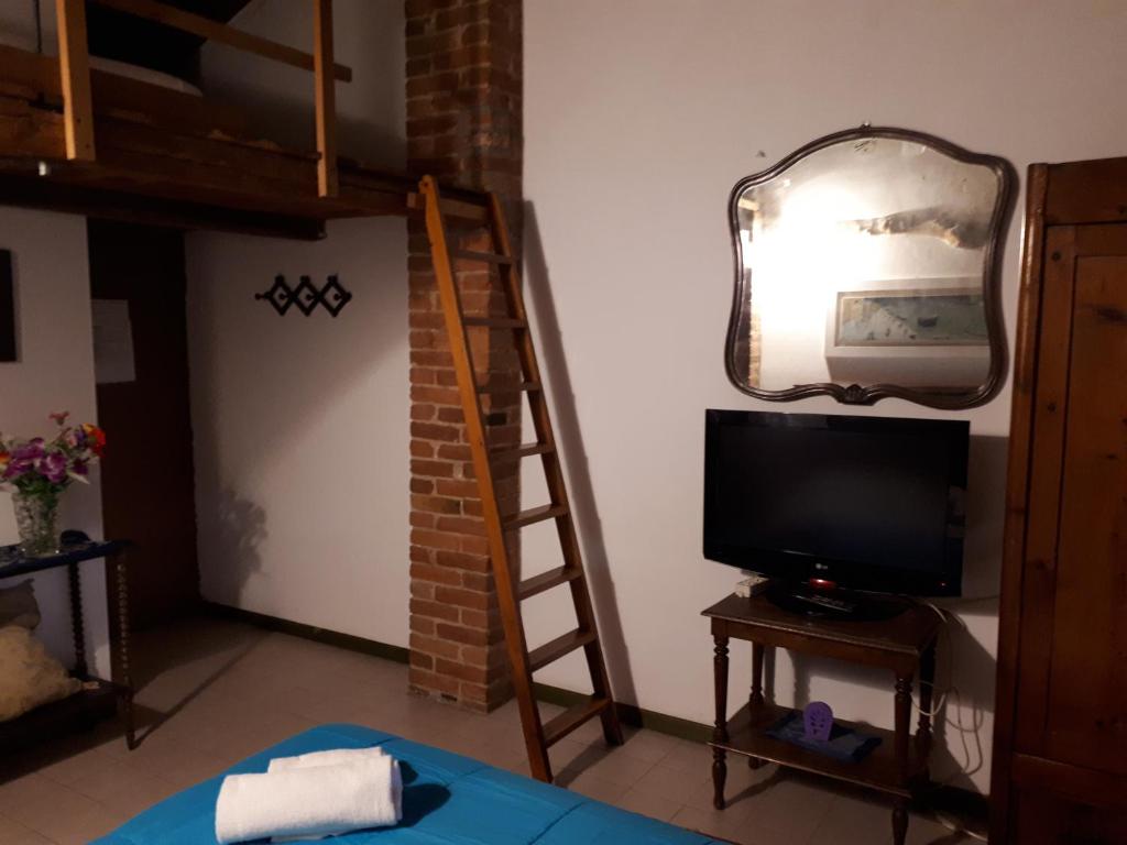 TV a/nebo společenská místnost v ubytování Biogarden
