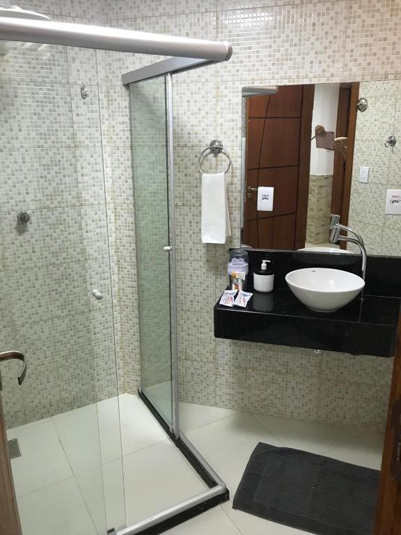  Chale Mamelucos Em Frente A Praia Do Flamengo Salvador Bahia