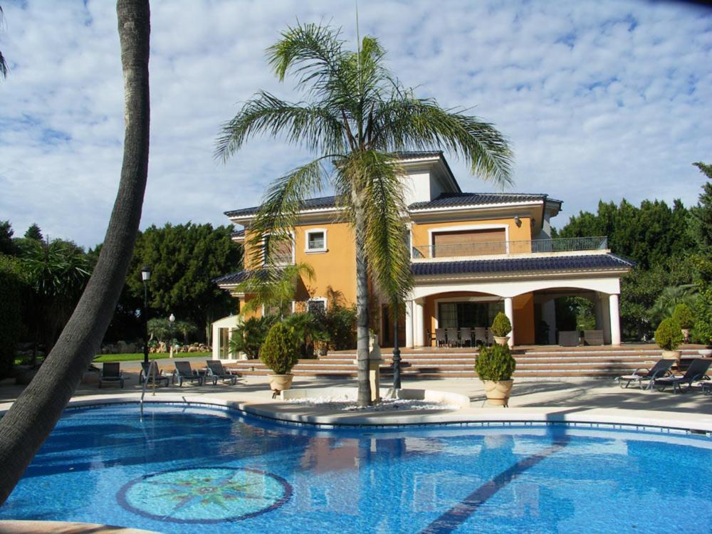 Santa Maria, Elche – Updated 2022 Prices