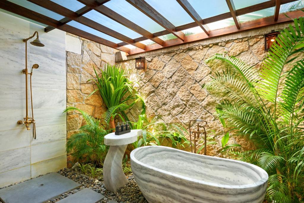 Phòng tắm tại Amiana Resort Nha Trang