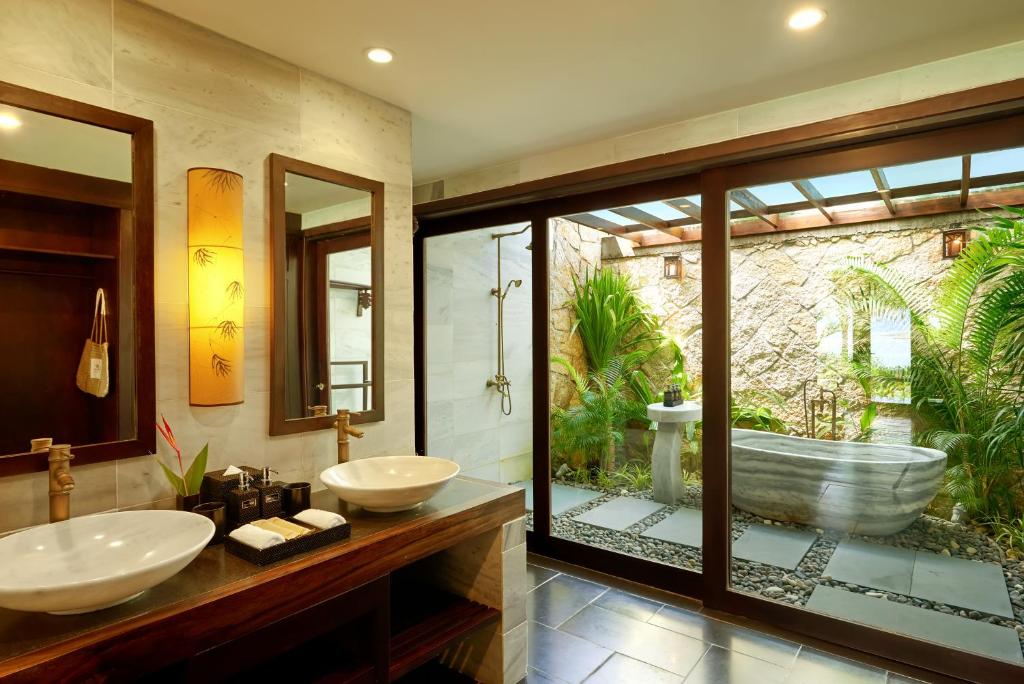 Phòng tắm tại Amiana Resort Nha Trang