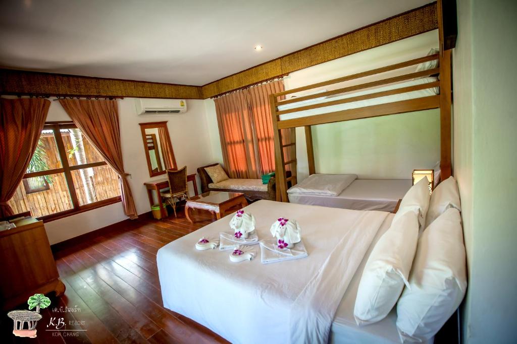 Postel nebo postele na pokoji v ubytování K.B. Resort