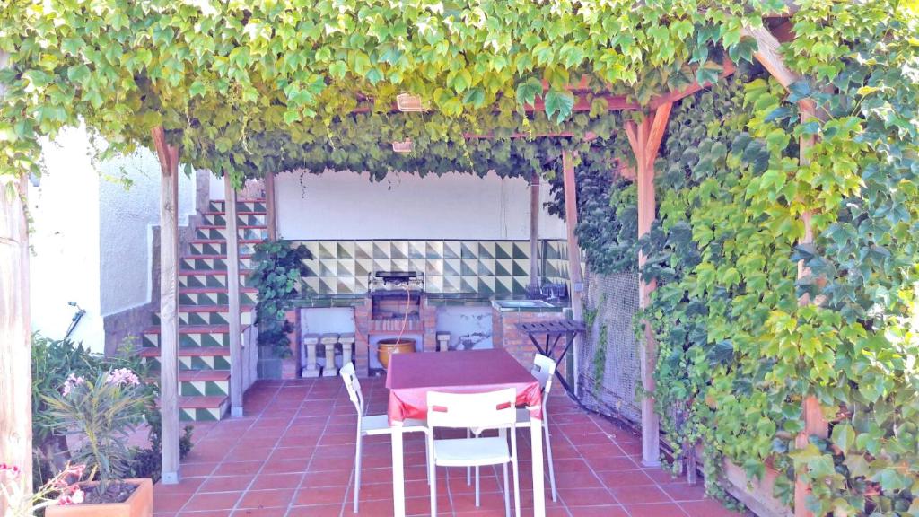 Vonkajšia záhrada v ubytovaní Breathtaking Costabrava seaview apartment 5m beach - Casa ArteVida