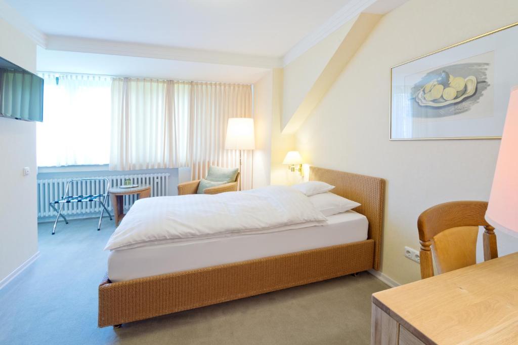 Romantik Waldhotel Mangold - Standard Single Room