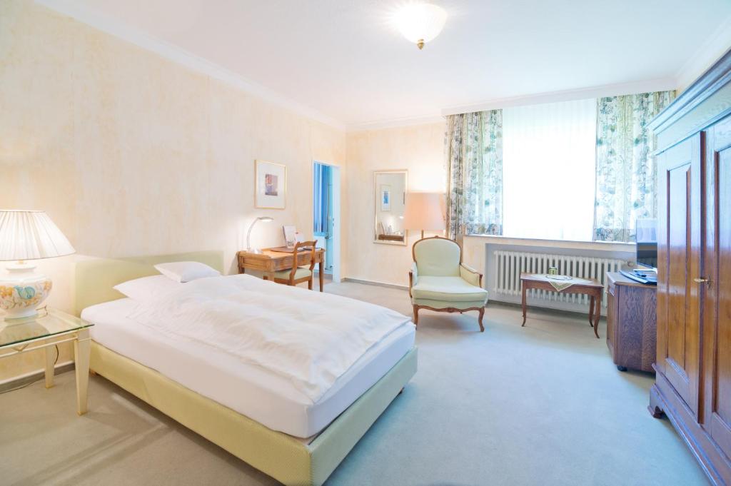 Romantik Waldhotel Mangold - Superior Single Room