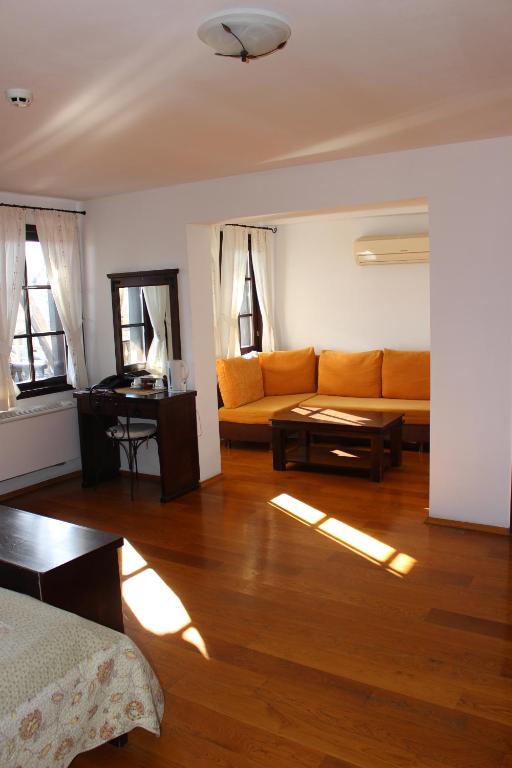 Posezení v ubytování Gurko Hotel