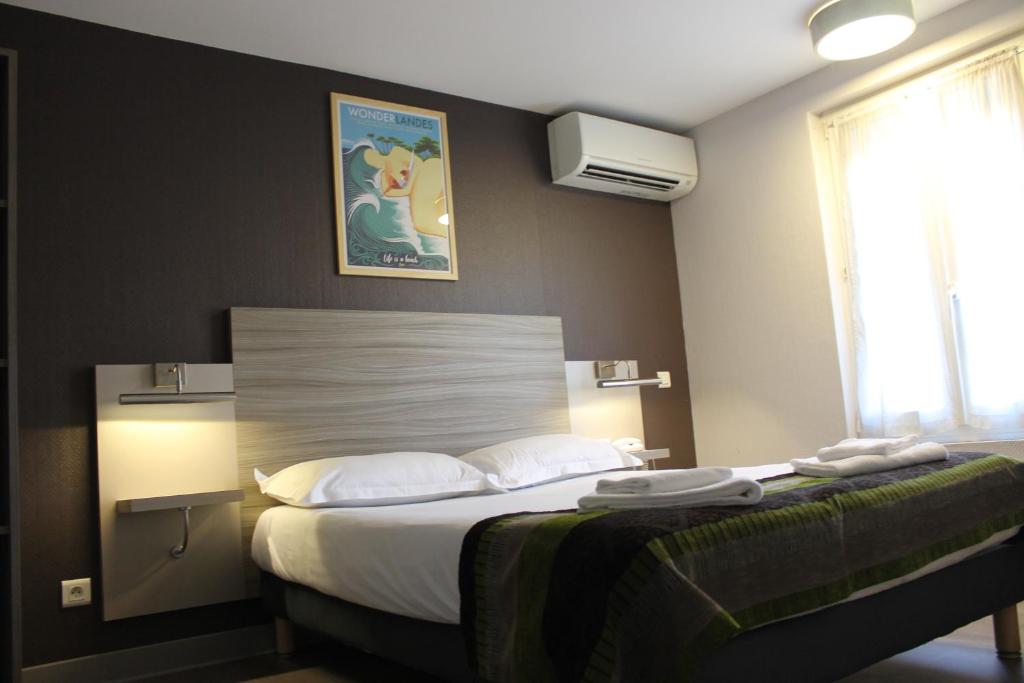 Hôtel du Centre - Quadruple Room