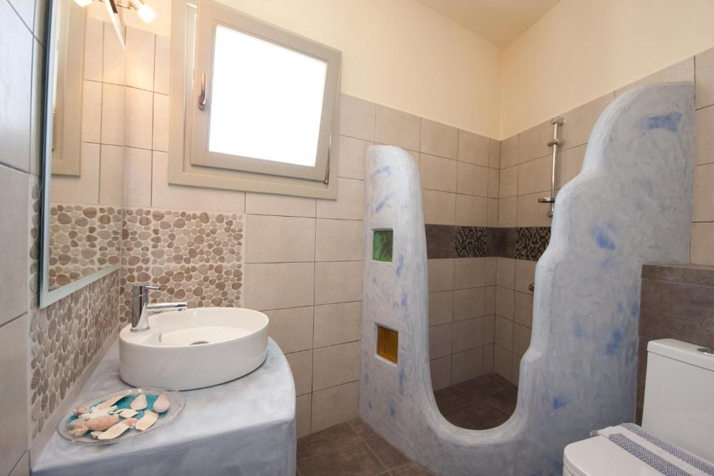 Alexandra's Rooms - 5