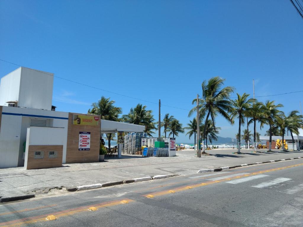  Apto na Praia da Enseada